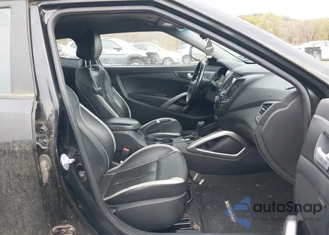 2013 Hyundai Veloster Turbo W/Black z USA, uszkodzony, nr VIN KMHTC6AE7DU161618